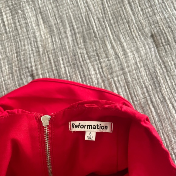 Reformation Red Ruched Top - Picture 3 of 4